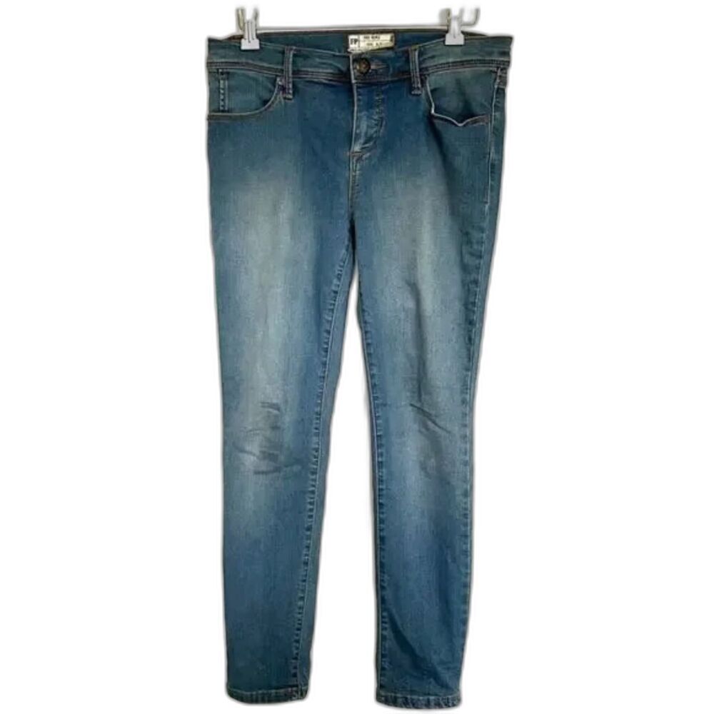 Free People Women's Medium Wash Mid Rise Classic Skinny Ankle Jeans Size 28/6